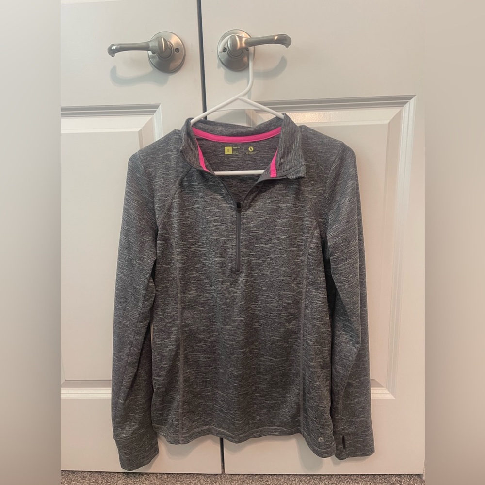 Quarter zip lightweight pullover